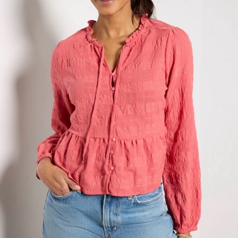 *NWOT* Evereve Peplum Crinkle Blouse in Mineral Red, Size Medium